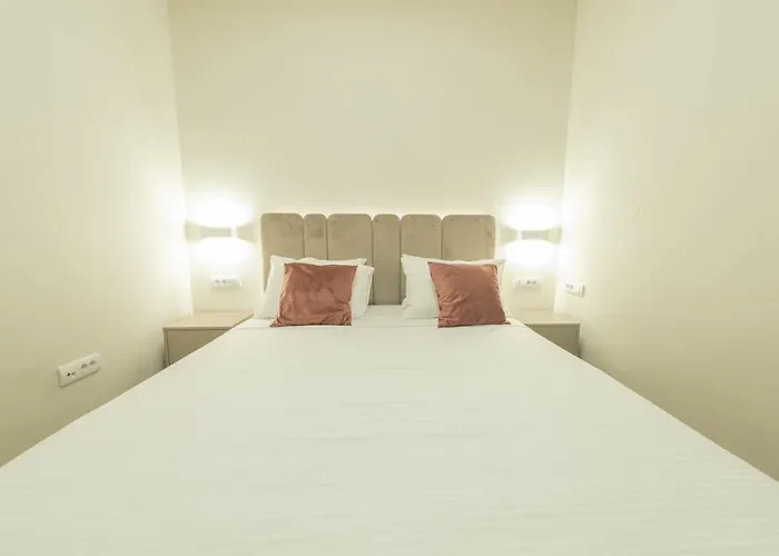 Sasha Di Cattaro - Old Town Lux Apartment